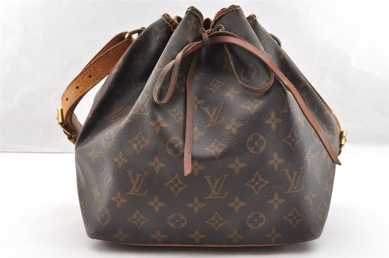Authentic Louis Vuitton Monogram Petit Noe M42226 Shoulder Drawstring Bag 6103I