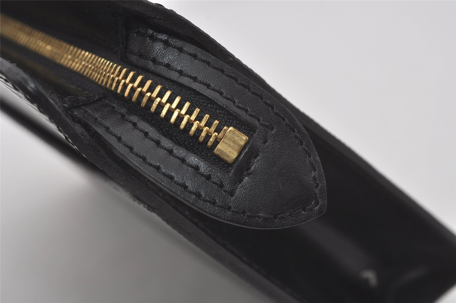 Authentic Louis Vuitton Epi Pochette Homme Clutch Hand Bag Black M52522 LV 6107I