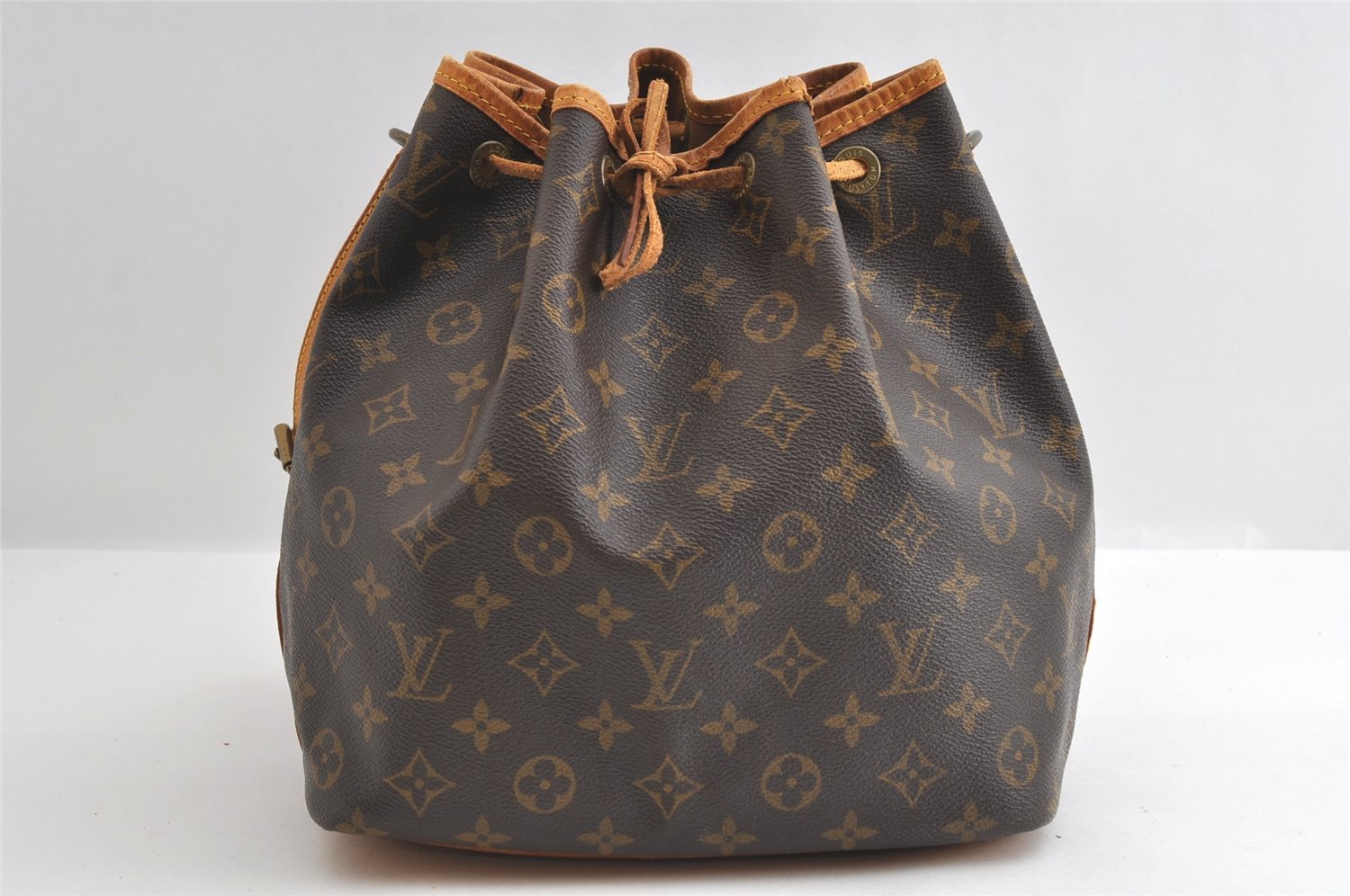 Authentic Louis Vuitton Monogram Petit Noe M42226 Shoulder Drawstring Bag 6129I