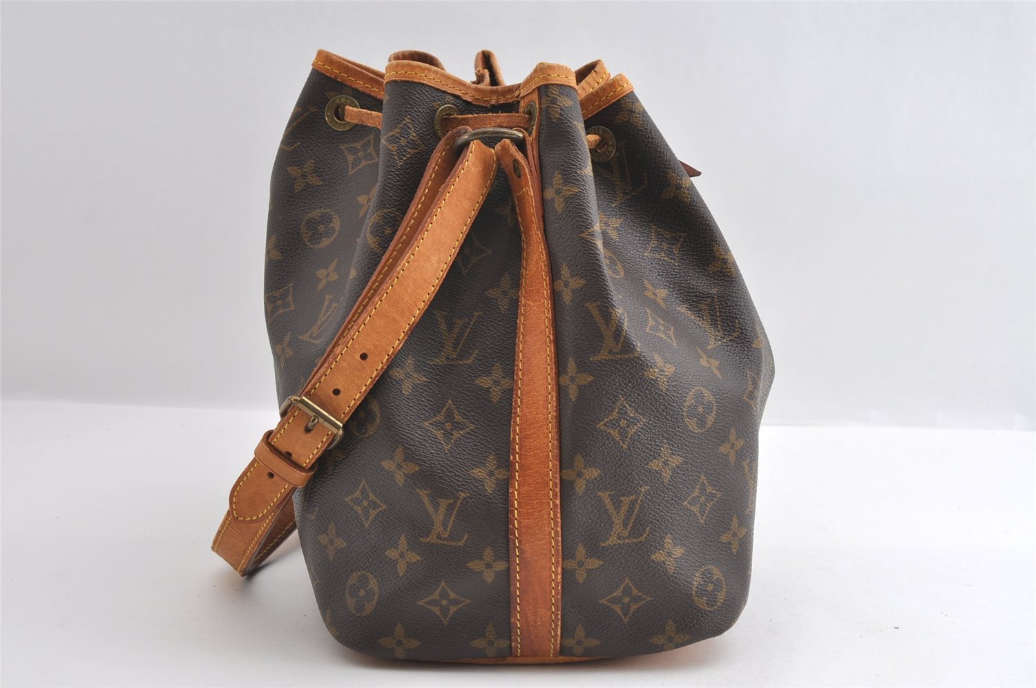 Authentic Louis Vuitton Monogram Petit Noe M42226 Shoulder Drawstring Bag 6129I