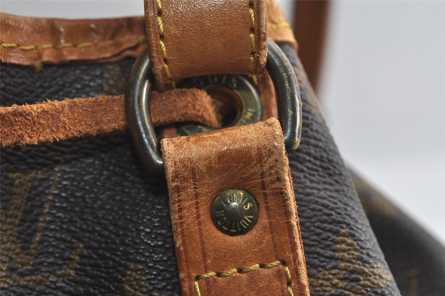 Authentic Louis Vuitton Monogram Petit Noe M42226 Shoulder Drawstring Bag 6129I