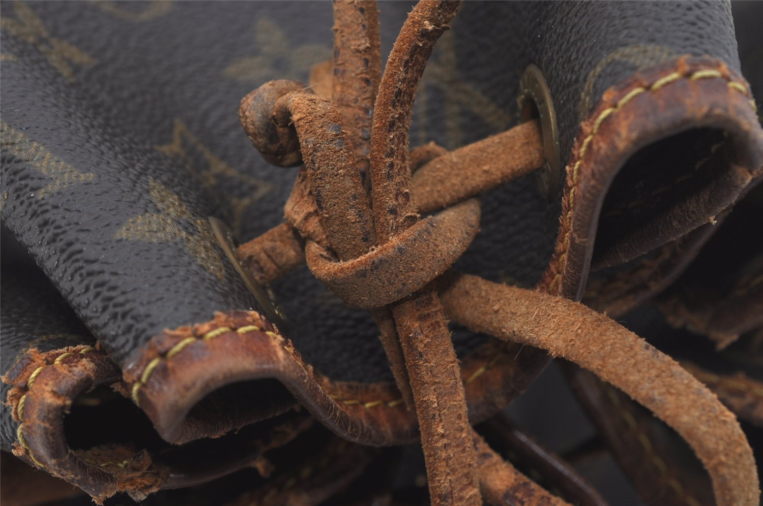 Authentic Louis Vuitton Monogram Noe Shoulder Drawstring Bag M42224 LV 6140I