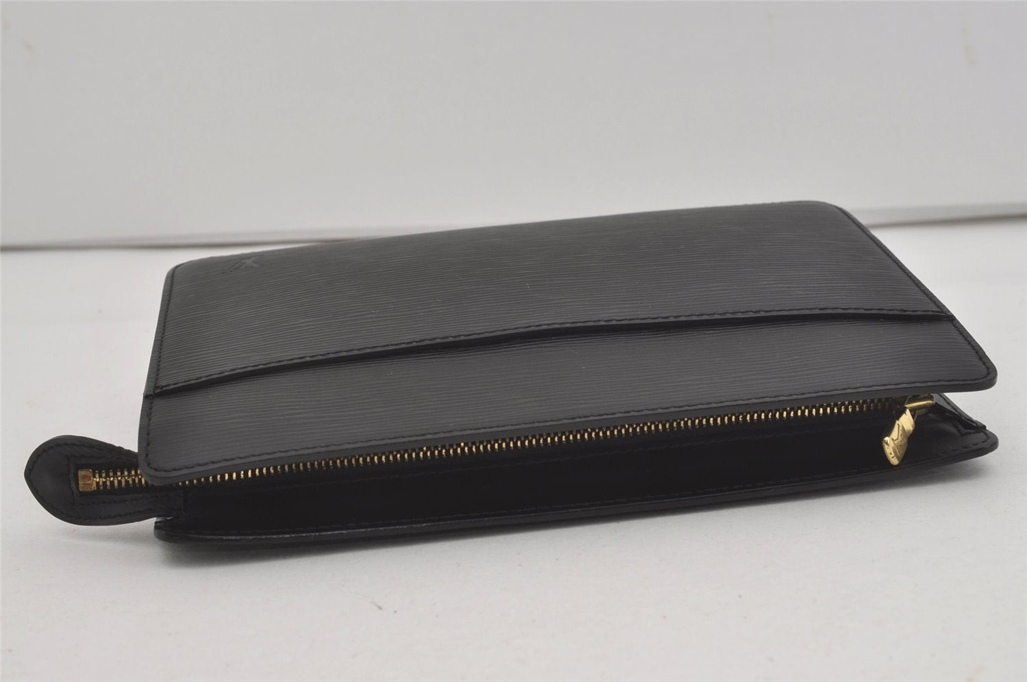 Authentic Louis Vuitton Epi Pochette Homme Clutch Hand Bag Black M52522 LV 6146I