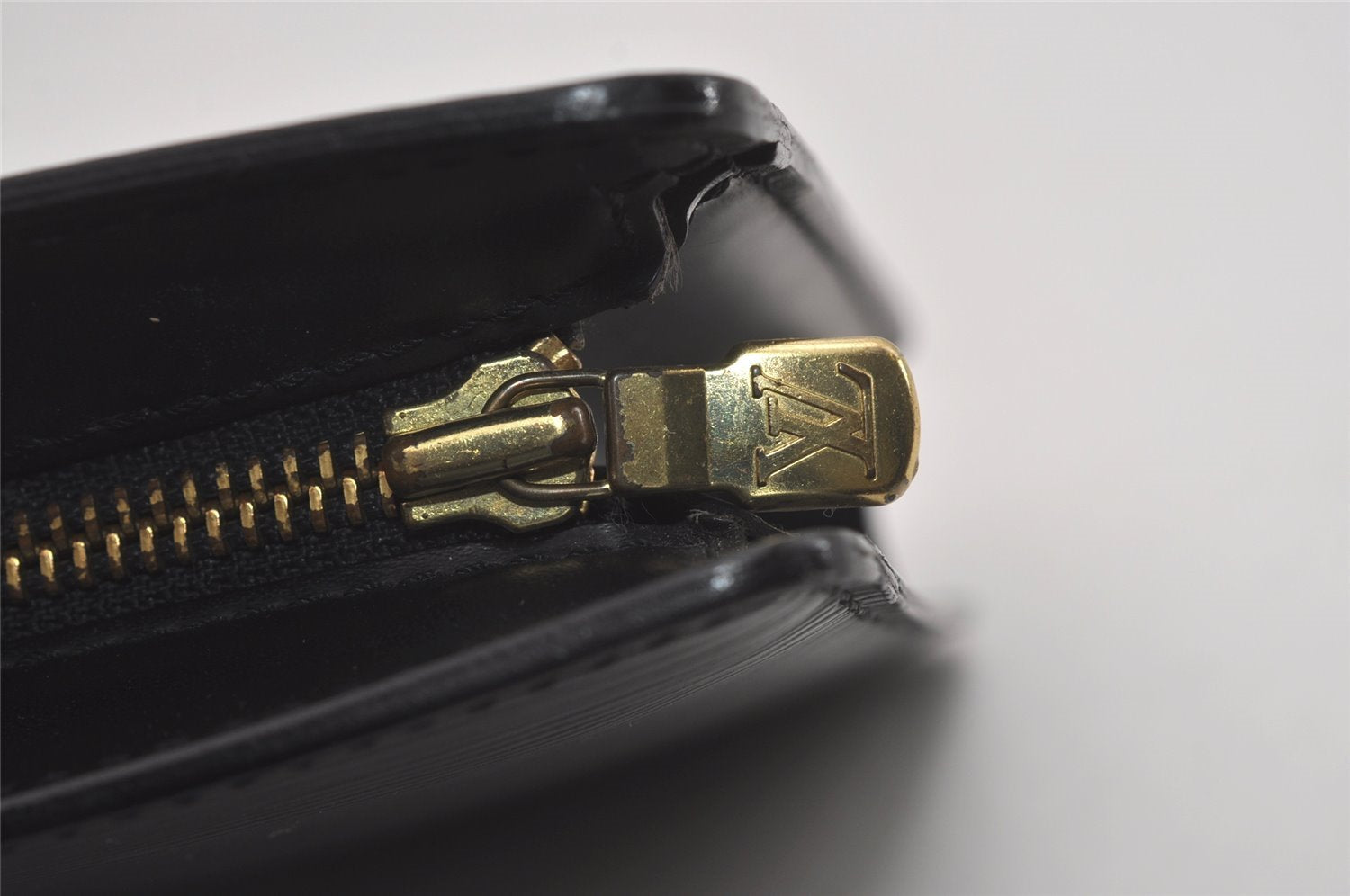 Authentic Louis Vuitton Epi Pochette Homme Clutch Hand Bag Black M52522 LV 6146I