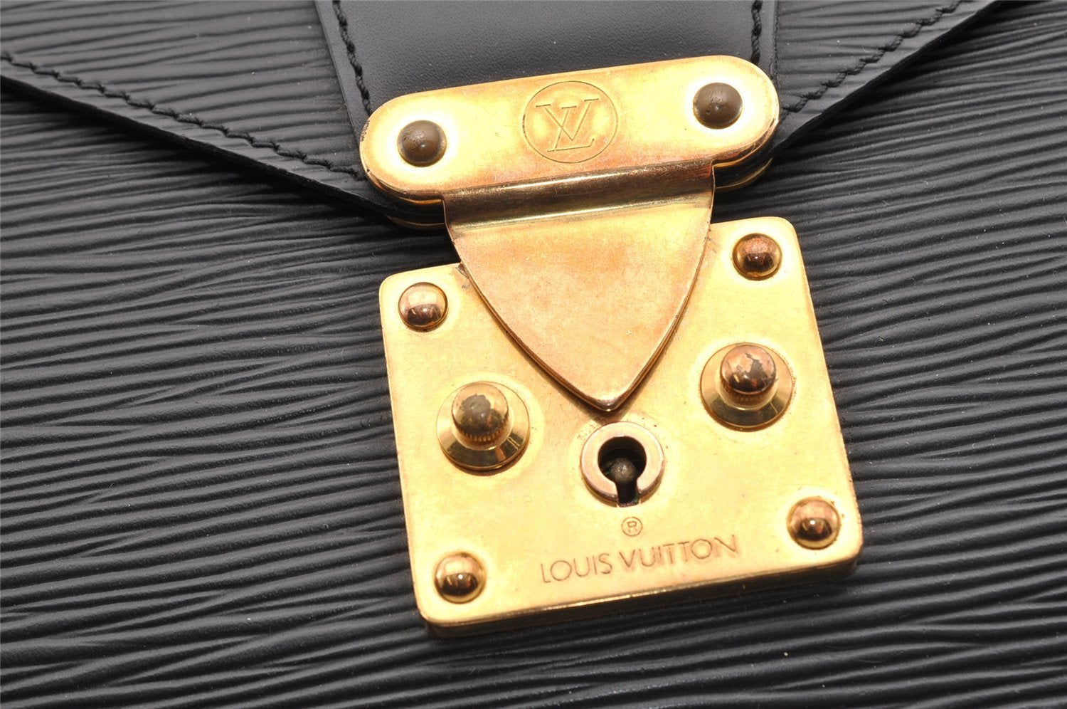 Authentic Louis Vuitton Epi Sellier Dragonne Clutch Bag Black M52612 LV 6147I