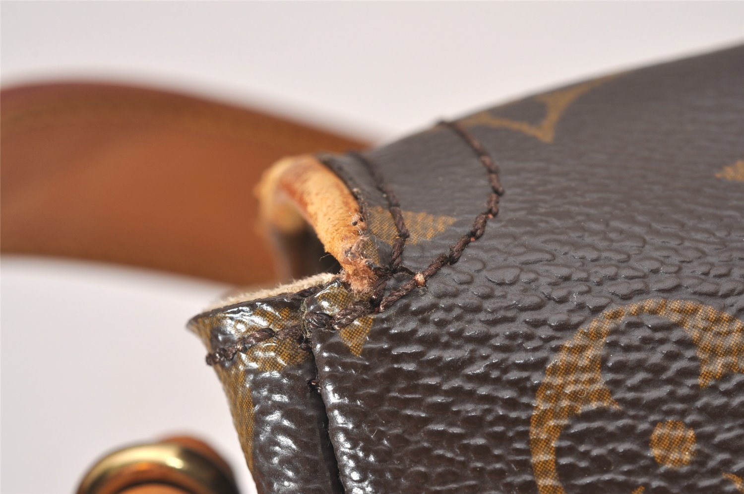 Authentic Louis Vuitton Monogram Hudson PM Shoulder Bag Purse M40027 LV 6159I