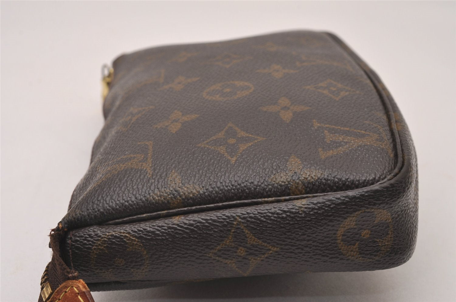 Authentic Louis Vuitton Monogram Pochette Accessoires Shoulder Cross Pouch 6160I