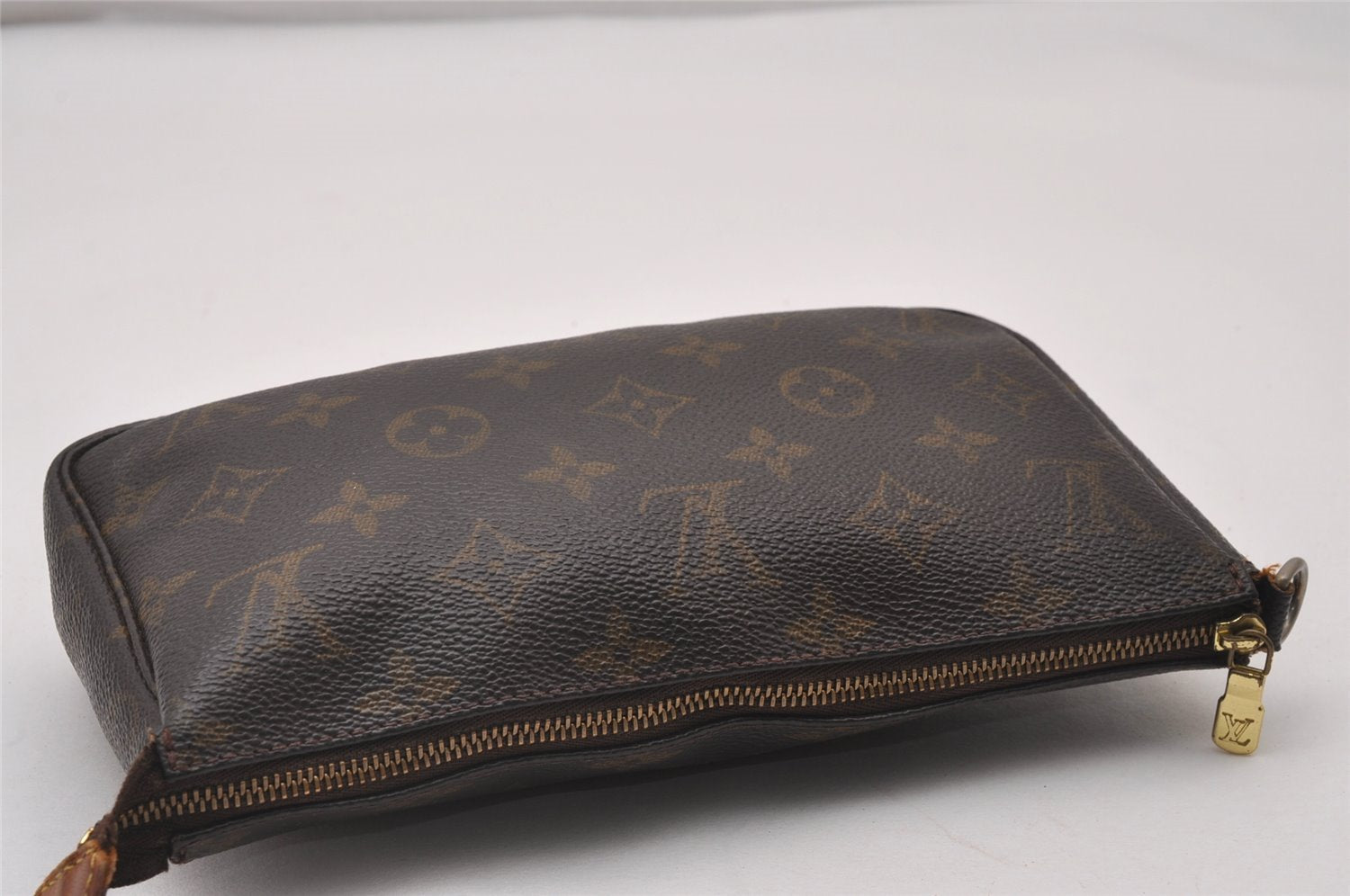 Authentic Louis Vuitton Monogram Pochette Accessoires Shoulder Cross Pouch 6160I
