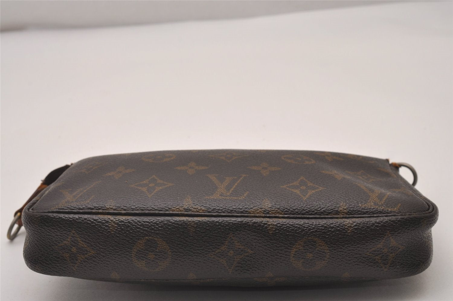 Authentic Louis Vuitton Monogram Pochette Accessoires Shoulder Cross Pouch 6160I
