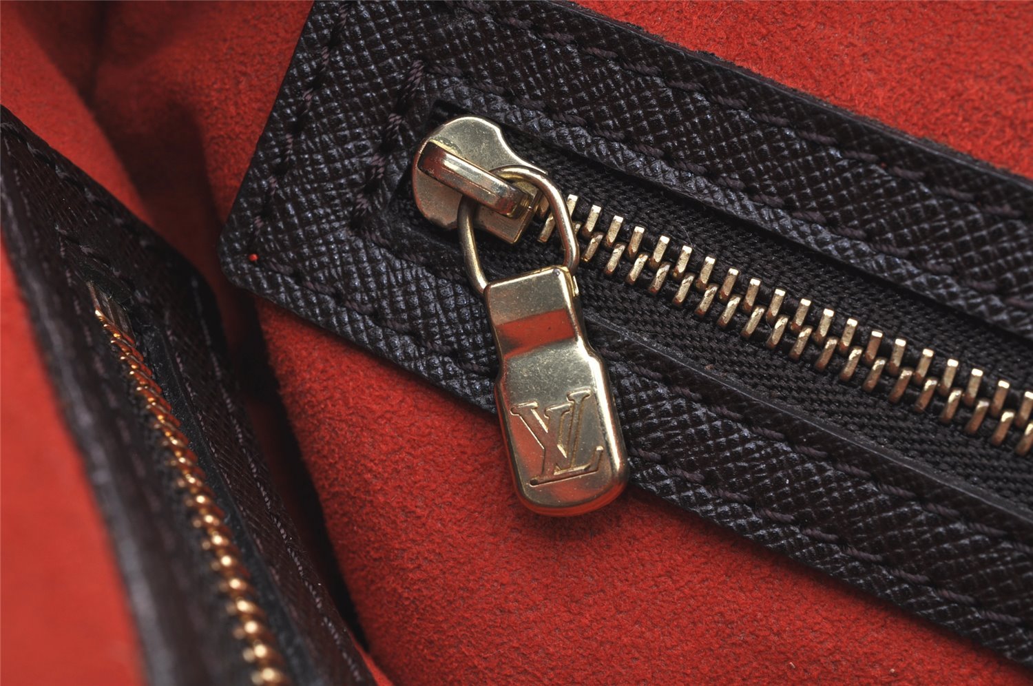 Authentic Louis Vuitton Damier Marais Bucket Shoulder Tote Bag N42240 LV 6169I