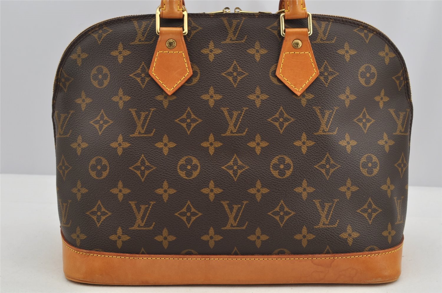 Authentic Louis Vuitton Monogram Alma Hand Bag Purse M51130 LV 6174I