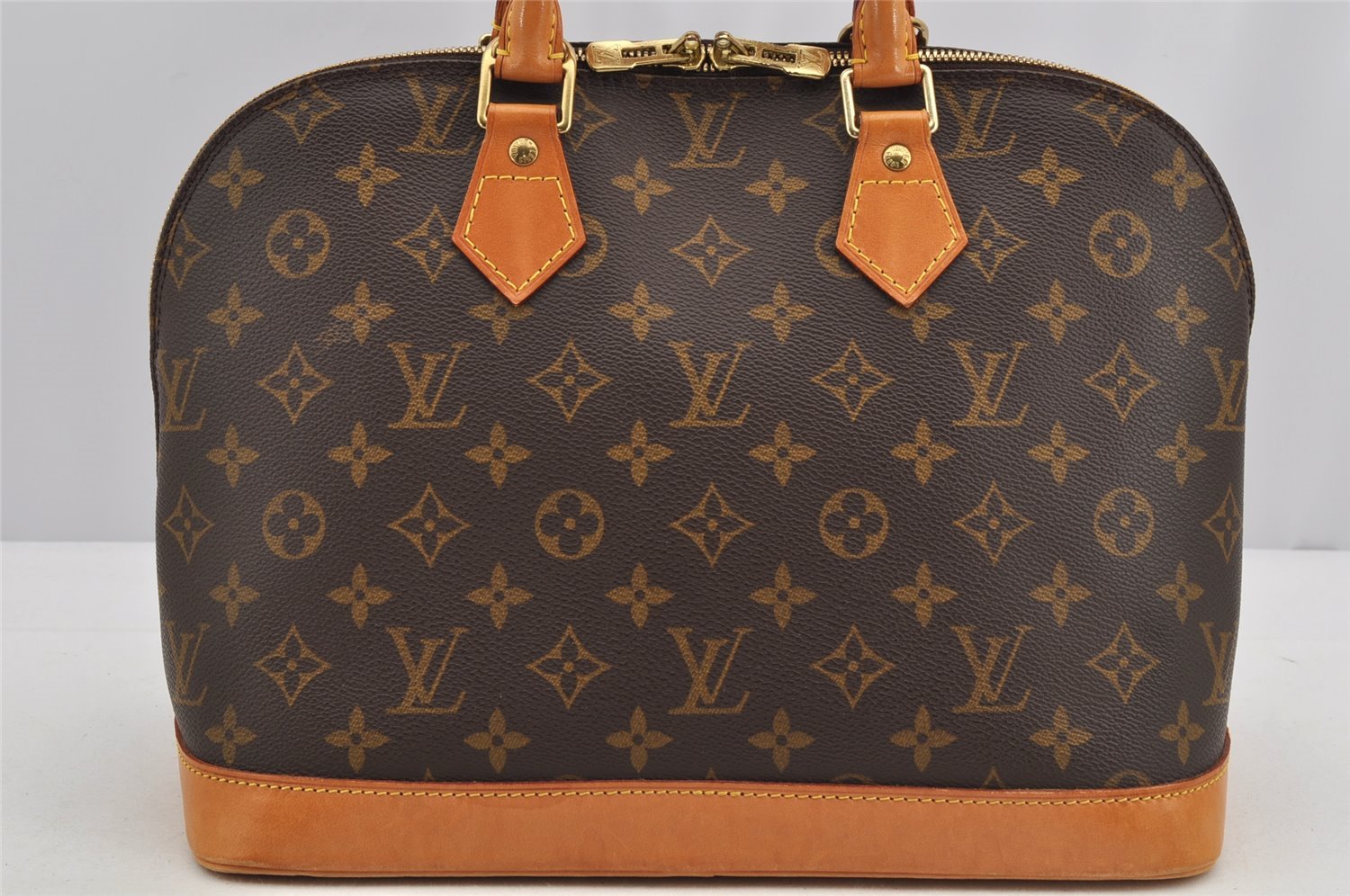 Authentic Louis Vuitton Monogram Alma Hand Bag Purse M51130 LV 6174I