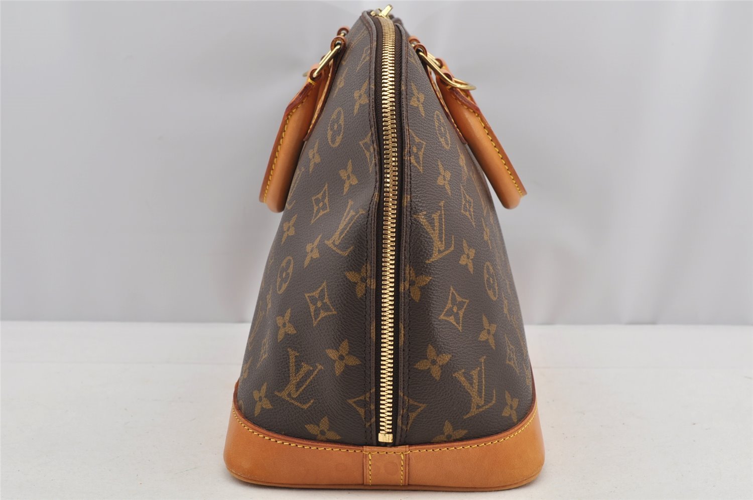 Authentic Louis Vuitton Monogram Alma Hand Bag Purse M51130 LV 6174I