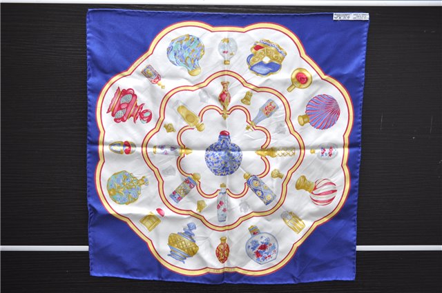 Authentic HERMES Petit Carre 40 Scarf Handkerchief 