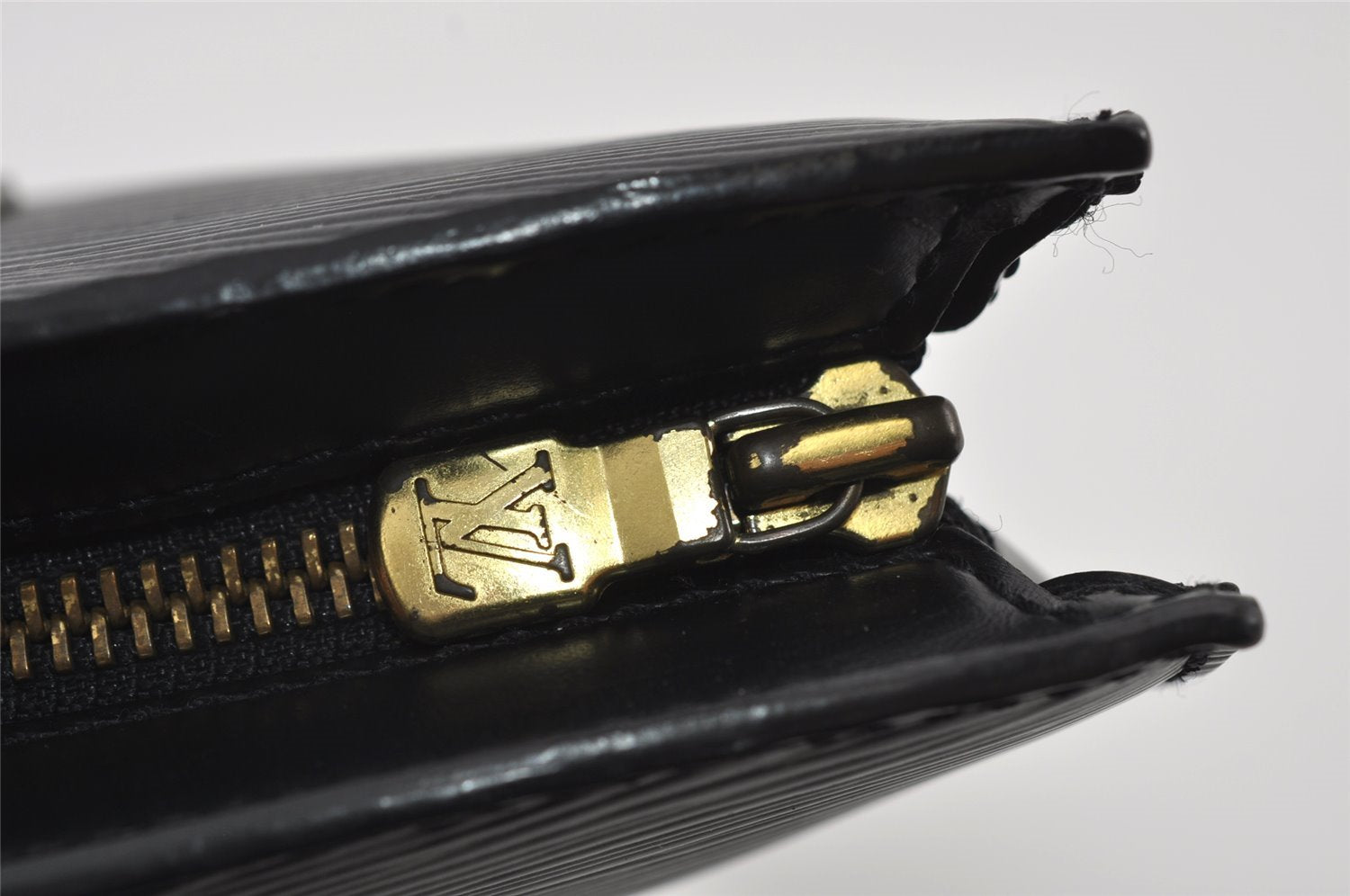 Authentic Louis Vuitton Epi Saint Jacques Hand Bag Black M52272 LV 6182I