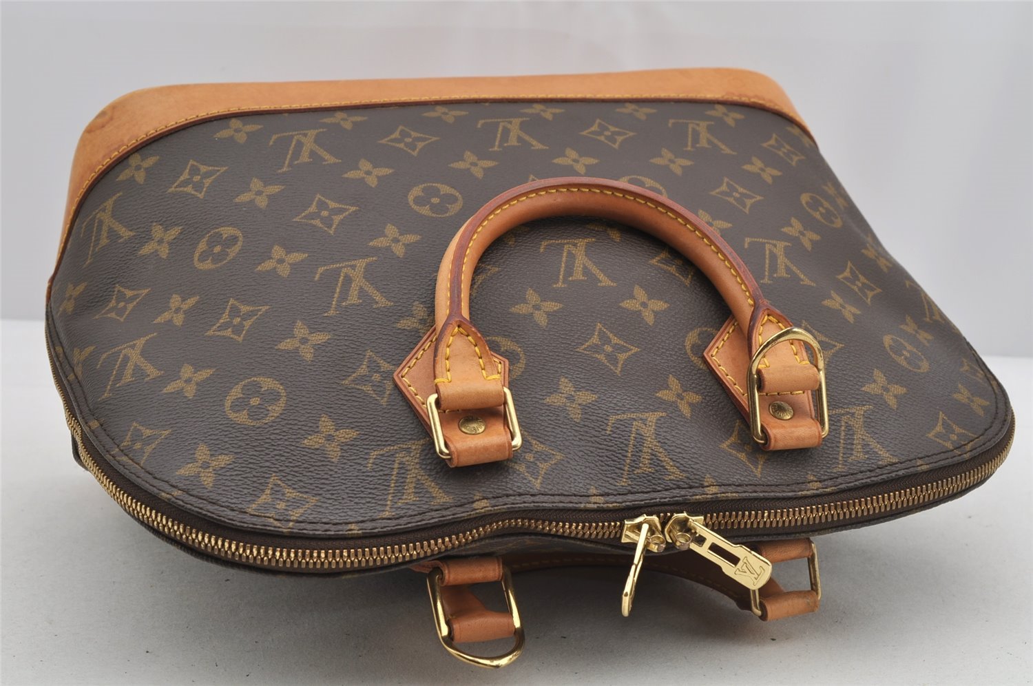 Authentic Louis Vuitton Monogram Alma Hand Bag Purse M51130 LV 6186I