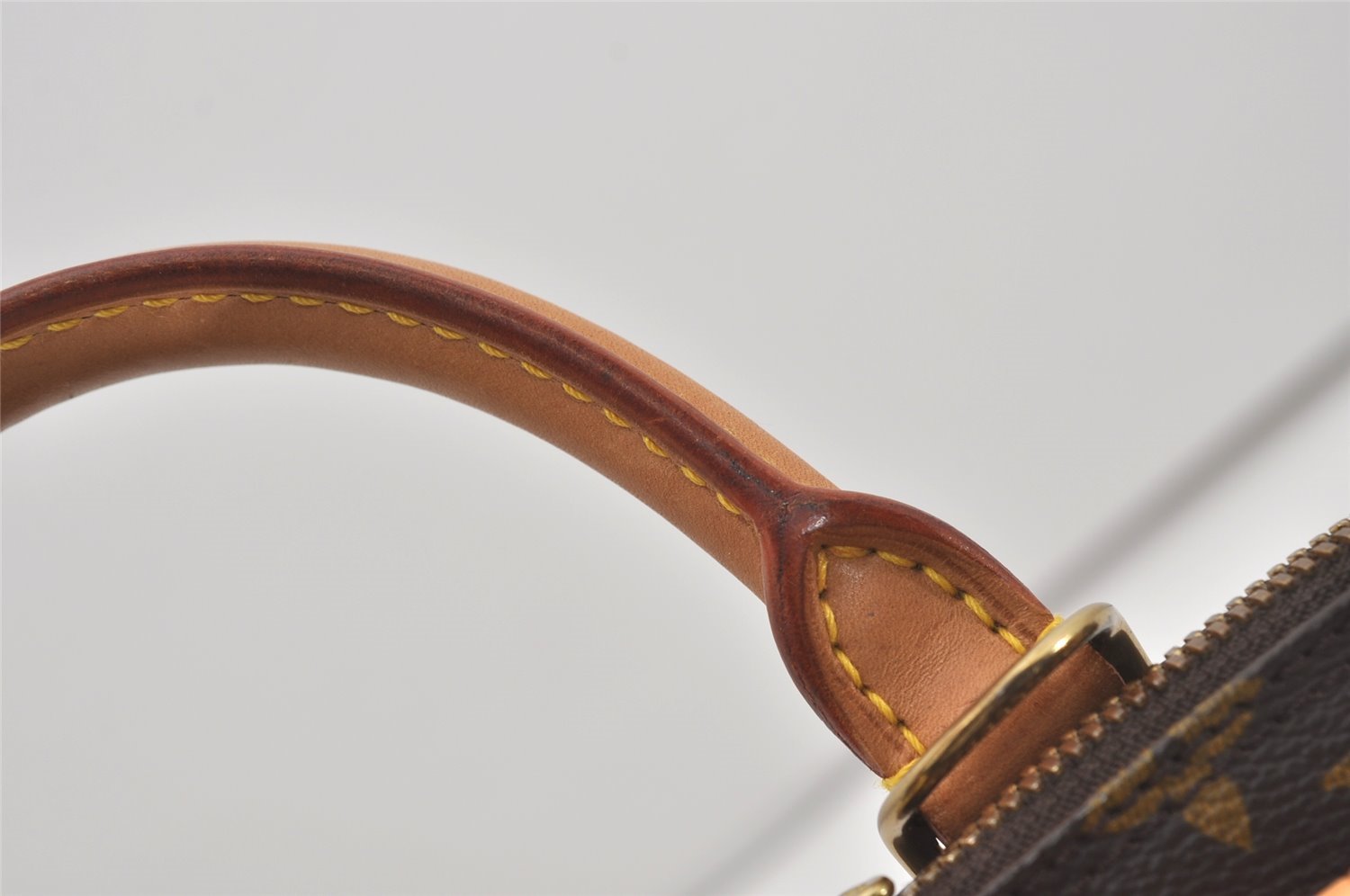 Authentic Louis Vuitton Monogram Alma Hand Bag Purse M51130 LV 6193I