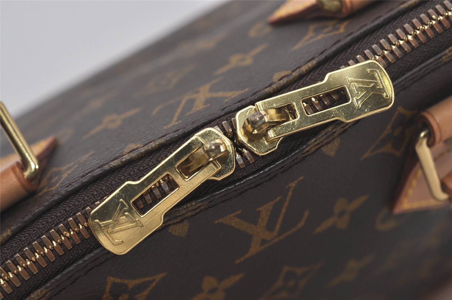 Authentic Louis Vuitton Monogram Alma Hand Bag Purse M51130 LV 6193I