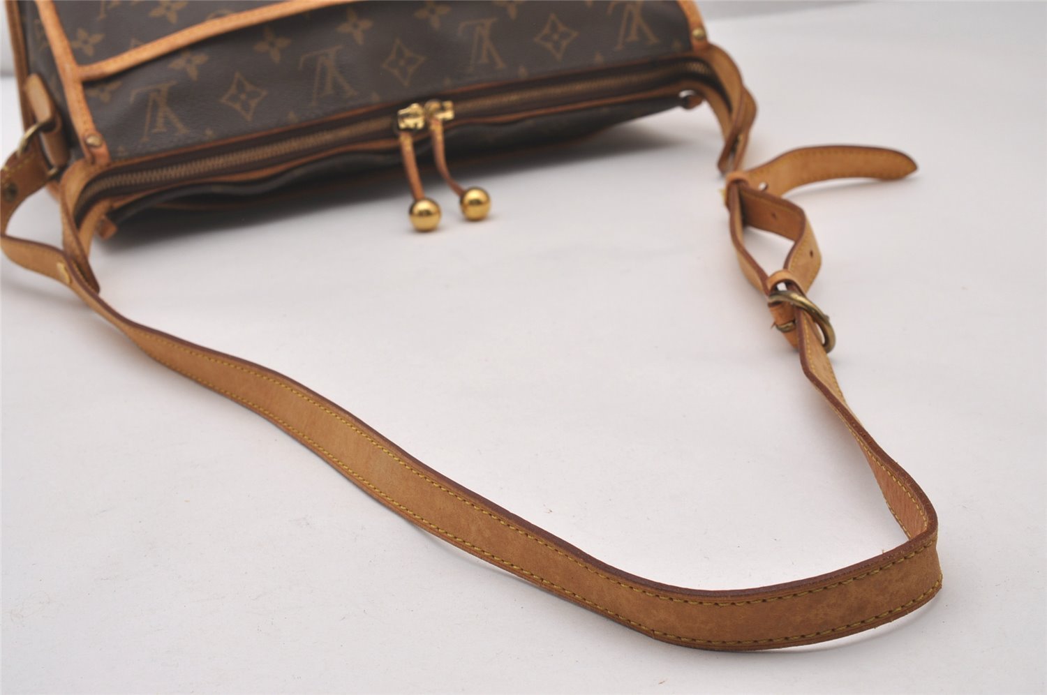 Auth Louis Vuitton Monogram Popincourt Long Shoulder Cross Bag M40008 LV 6197I