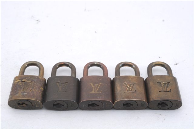 Authentic Louis Vuitton Padlock & Keys 10Set LV 6204D