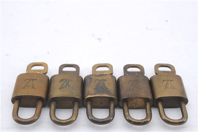 Authentic Louis Vuitton Padlock & Keys 10Set LV 6205D