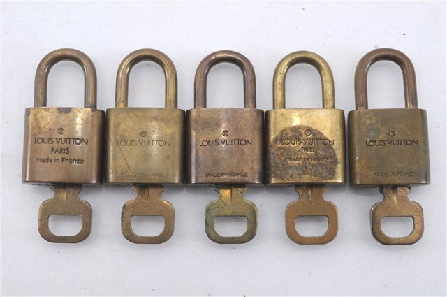 Authentic Louis Vuitton Padlock & Keys 10Set LV 6206D