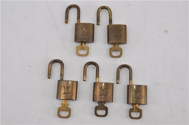 Authentic Louis Vuitton Padlock & Keys 10Set LV 6207D