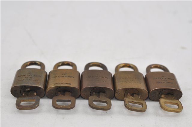 Authentic Louis Vuitton Padlock & Keys 10Set LV 6207D