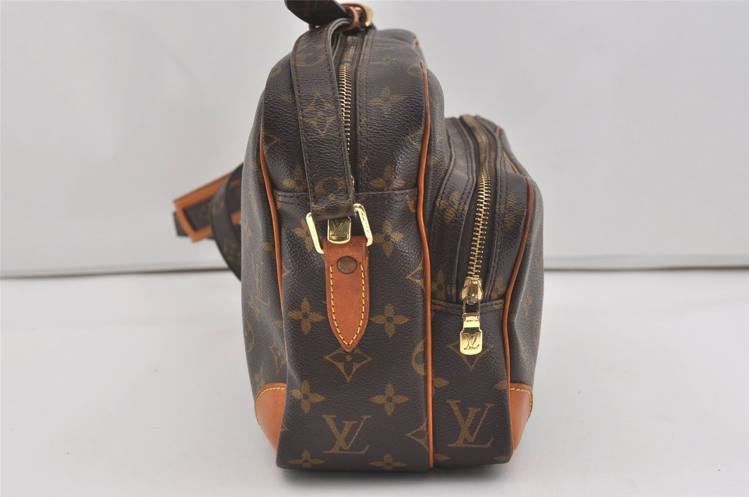 Authentic Louis Vuitton Monogram Nile Shoulder Cross Body Bag M45244 LV 6210I