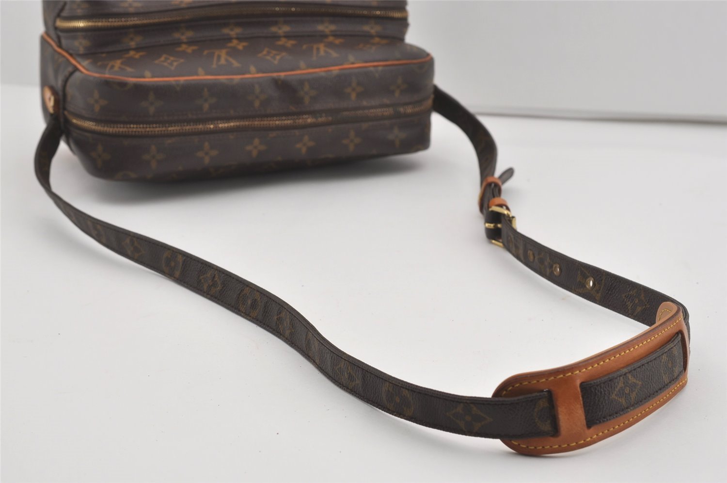 Authentic Louis Vuitton Monogram Nile Shoulder Cross Body Bag M45244 LV 6210I