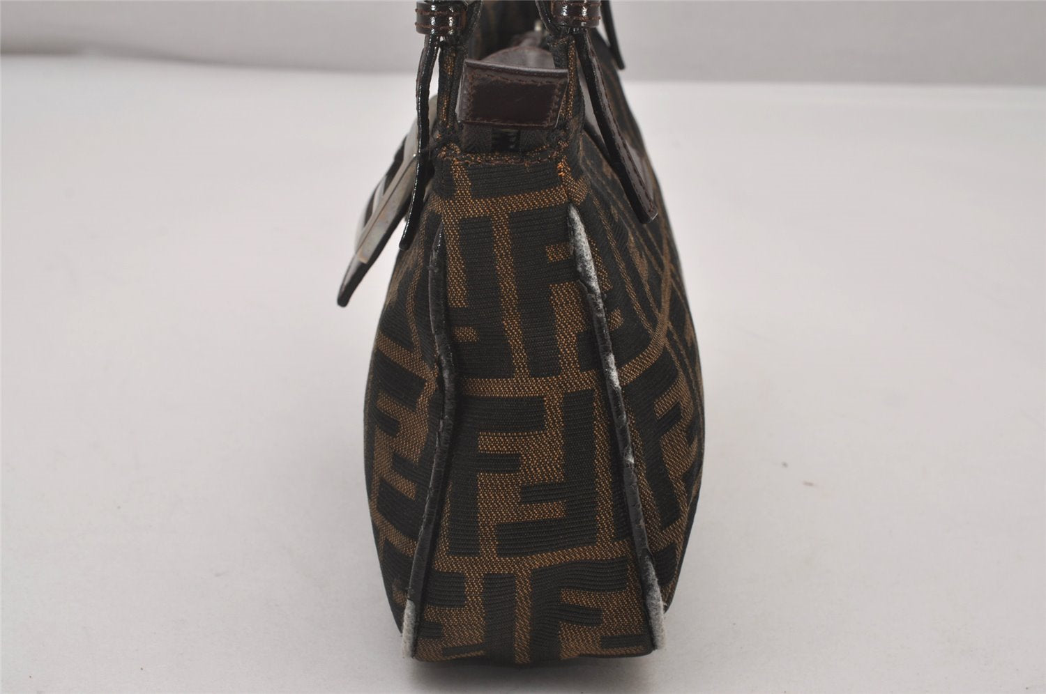 Authentic FENDI Zucca Shoulder Hand Bag Purse Canvas Leather Brown Black 6219I