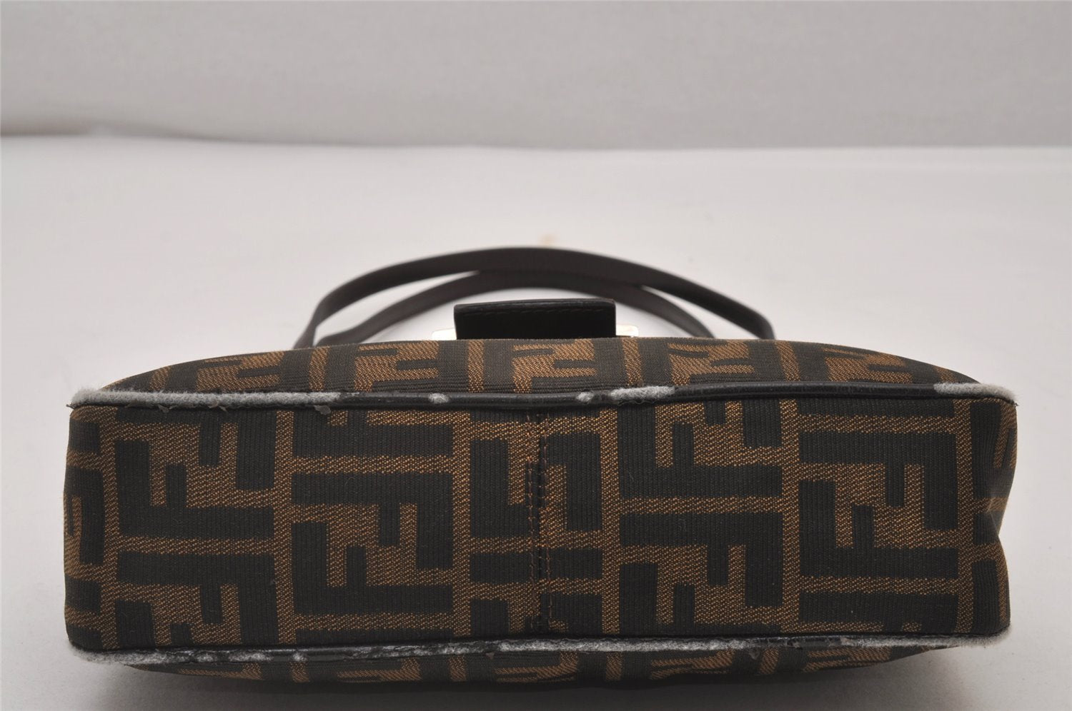 Authentic FENDI Zucca Shoulder Hand Bag Purse Canvas Leather Brown Black 6219I