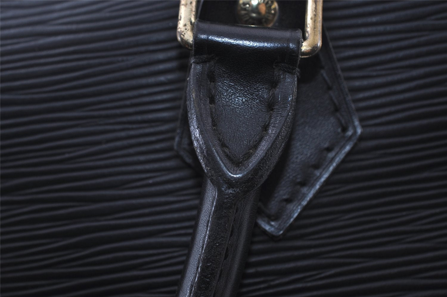 Authentic Louis Vuitton Epi Alma PM Hand Bag Black M40302 LV 6220I