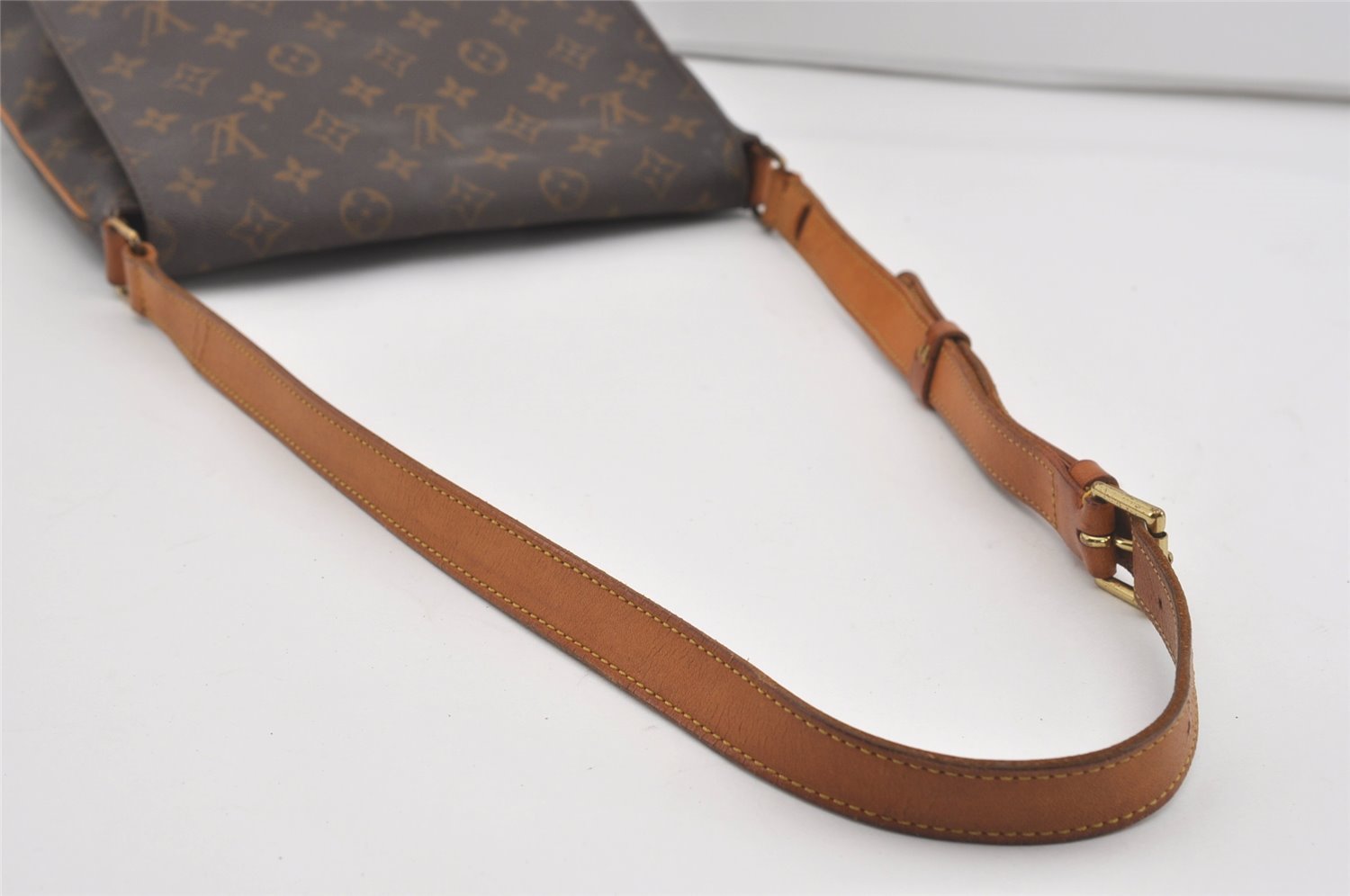 Authentic Louis Vuitton Monogram Musette Shoulder Cross Body Bag M51256 LV 6222I
