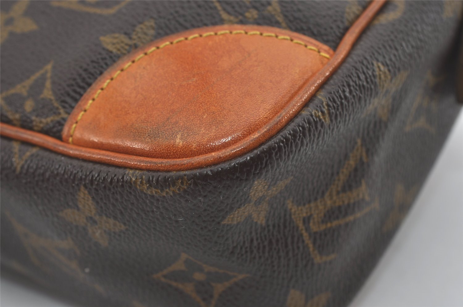 Authentic Louis Vuitton Monogram Compiegne 28 Clutch Hand Bag M51845 LV 6224I