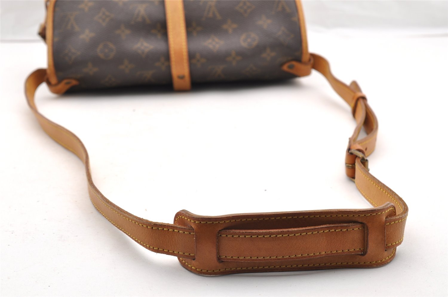 Authentic Louis Vuitton Monogram Saumur 30 Shoulder Cross Bag M42256 LV 6228I