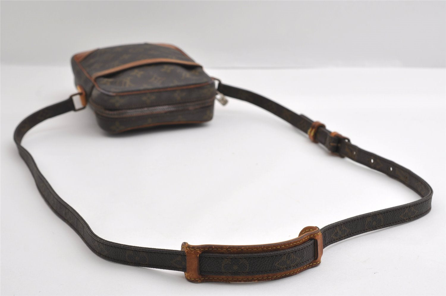 Authentic Louis Vuitton Monogram Danube Shoulder Cross Body Bag M45266 LV 6233I