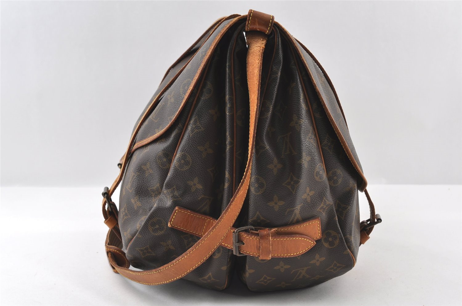 Authentic Louis Vuitton Monogram Saumur 43 Shoulder Cross Bag M42252 LV 6236I