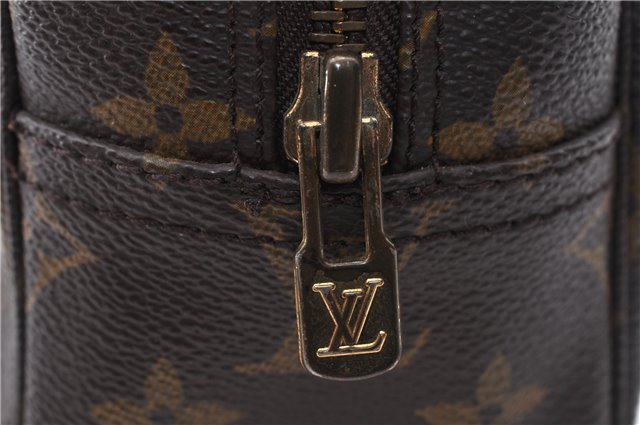 Auth Louis Vuitton Monogram Trousse Toilette 28 Clutch Hand Bag M47522 LV 6240D