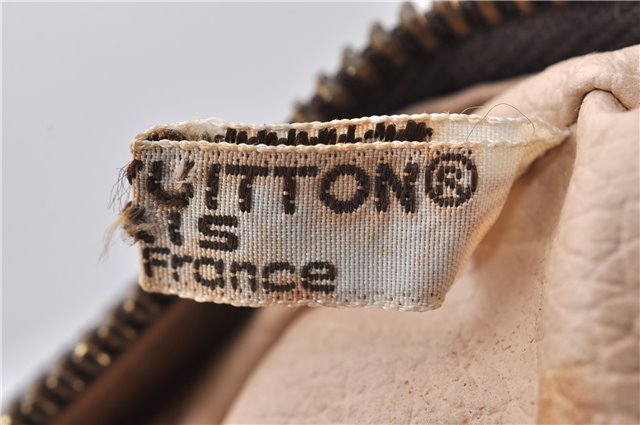 Auth Louis Vuitton Monogram Trousse Toilette 28 Clutch Hand Bag M47522 LV 6240D