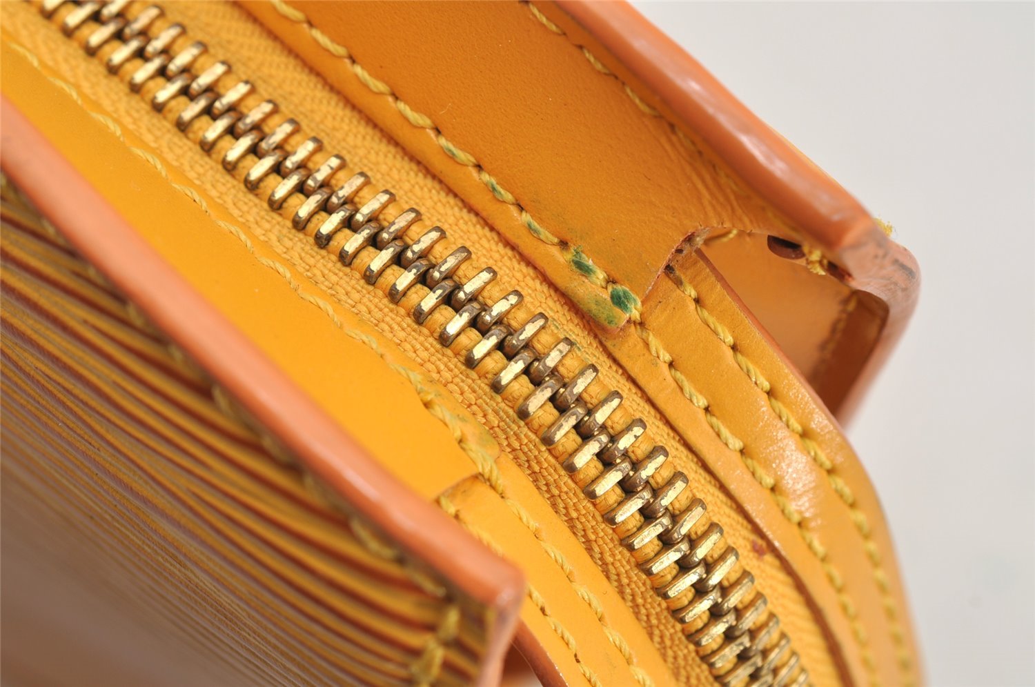 Authentic Louis Vuitton Epi Saint Jacques Hand Bag Yellow M52279 LV 6246I