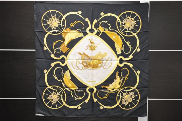 Authentic HERMES Carre 90 Scarf 