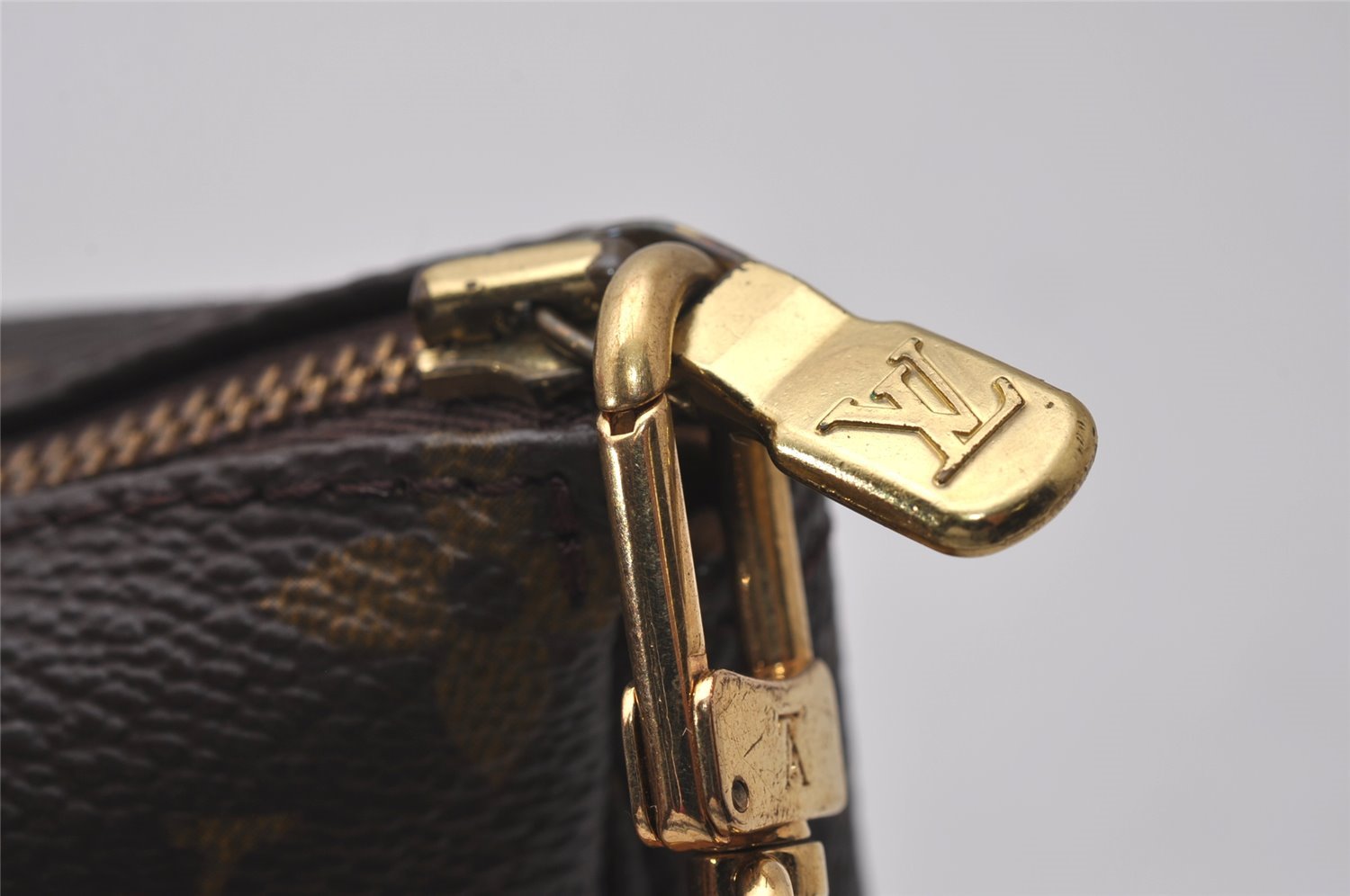 Authentic Louis Vuitton Monogram Pochette Accessoires Pouch M51980 LV 6266I