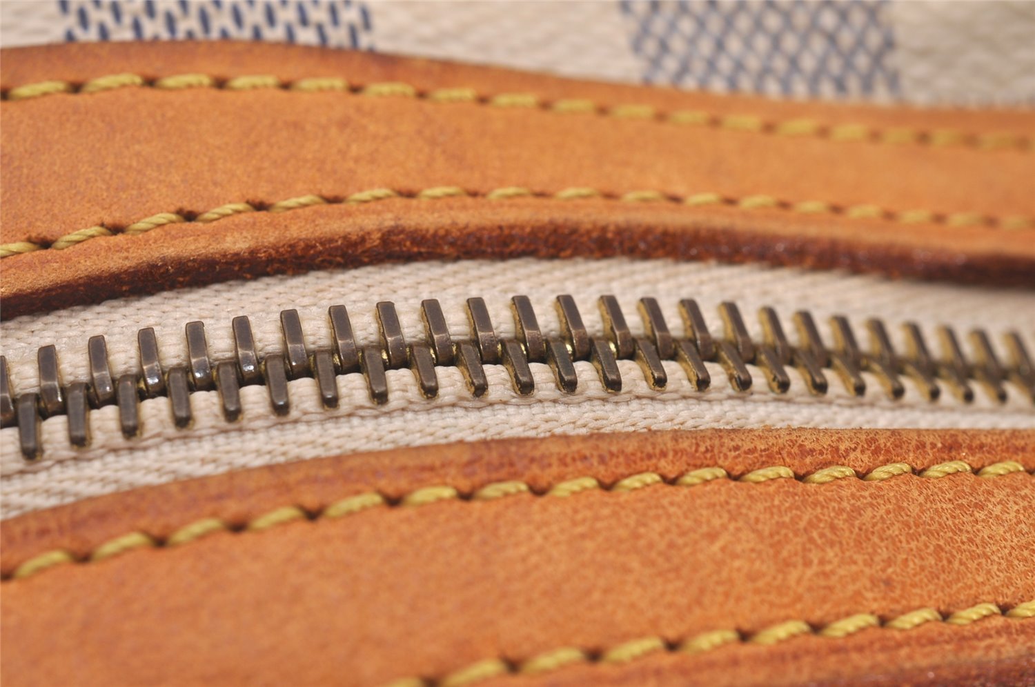 Authentic Louis Vuitton Damier Azur Stresa PM Shoulder Bag N42220 LV 6275I