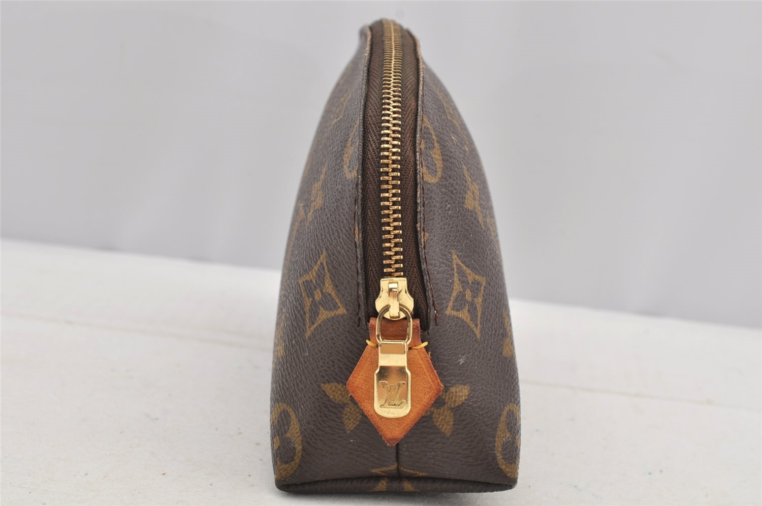 Authentic Louis Vuitton Monogram Pochette Cosmetic Pouch M47515 LV 6308I