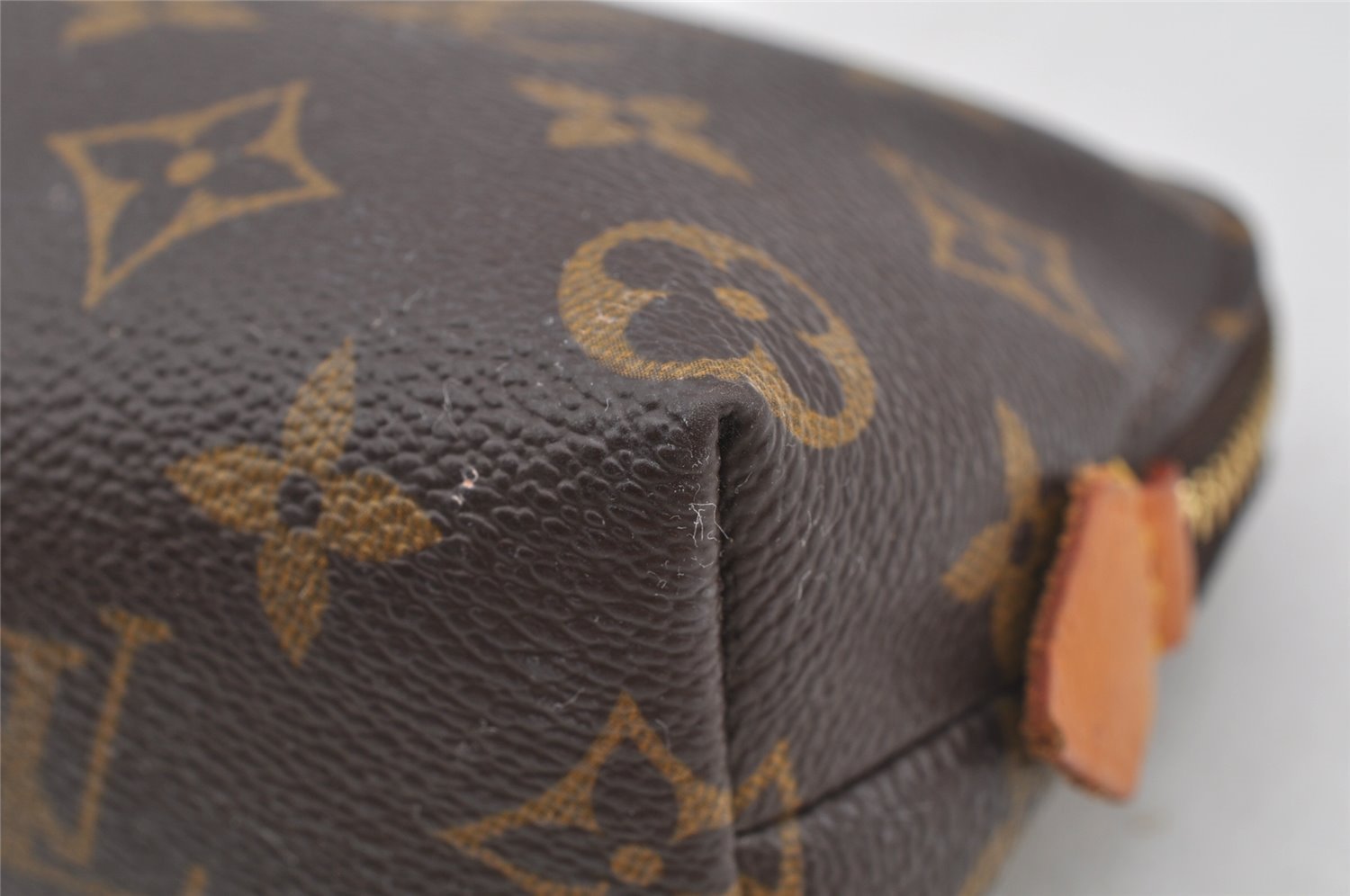 Authentic Louis Vuitton Monogram Pochette Cosmetic Pouch M47515 LV 6308I