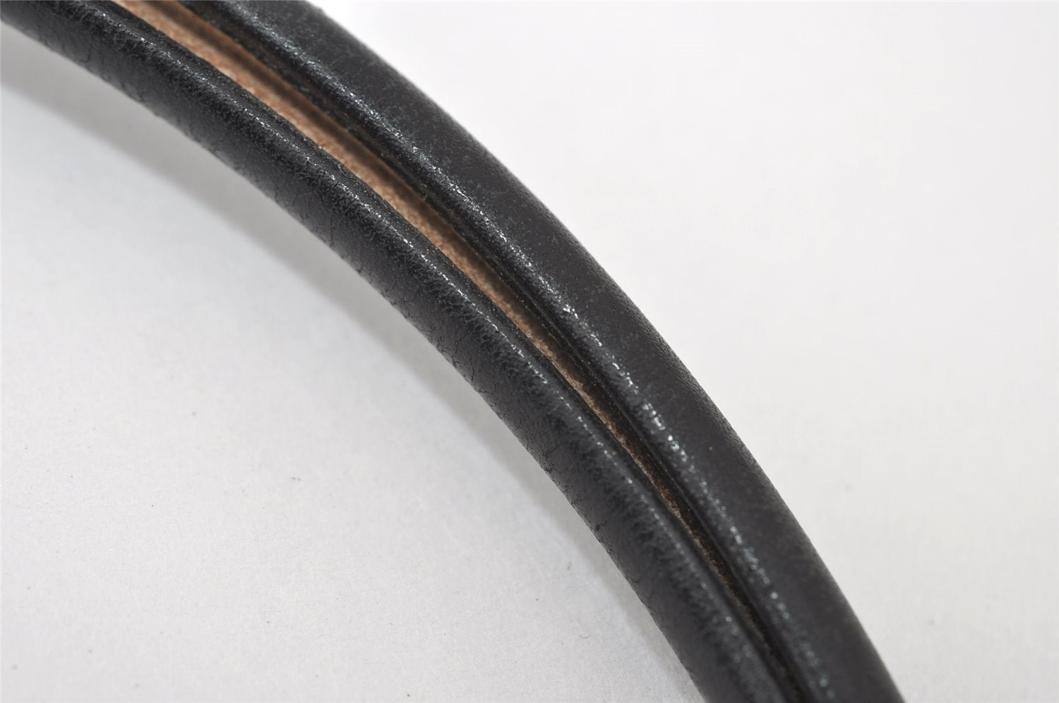 Authentic GUCCI Vintage Shoulder Bag Purse Leather 0013812 Black 6311I