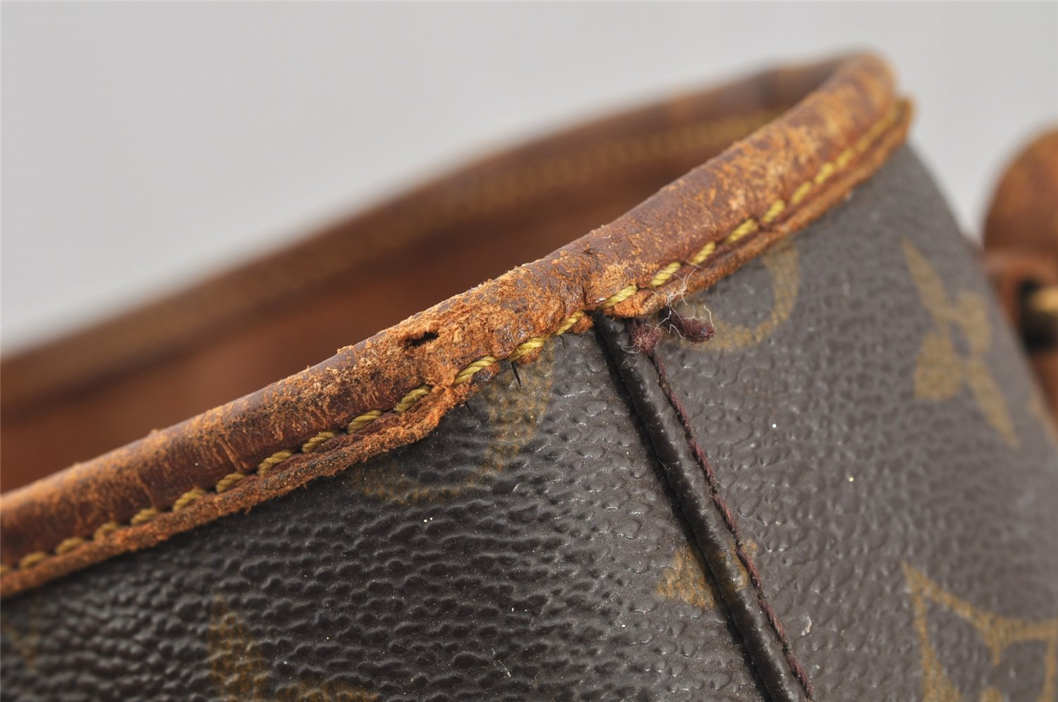 Authentic Louis Vuitton Monogram Bucket PM Shoulder Bag Old Model Junk 6317I