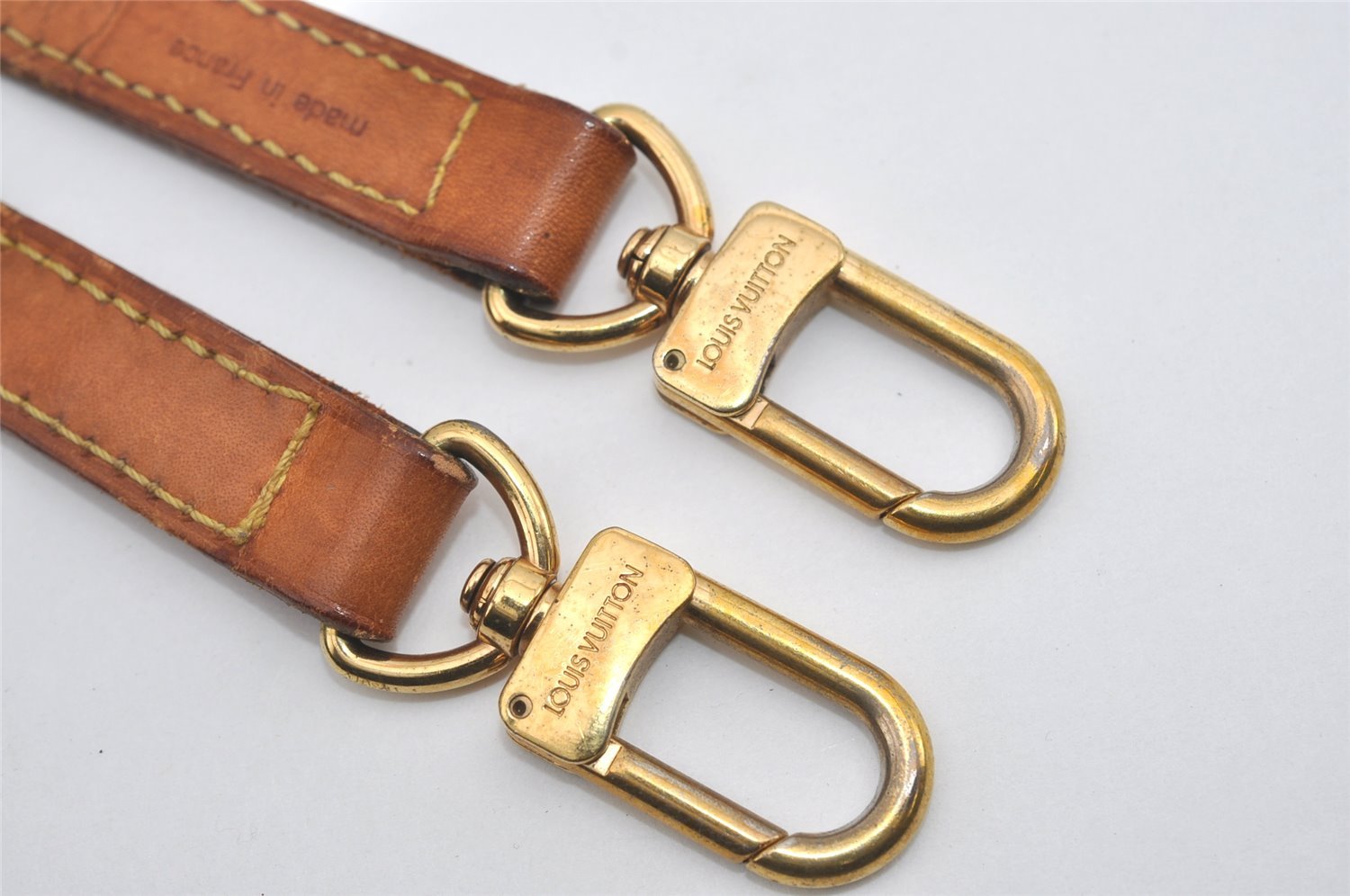 Authentic Louis Vuitton Leather Shoulder Strap Beige 39.2