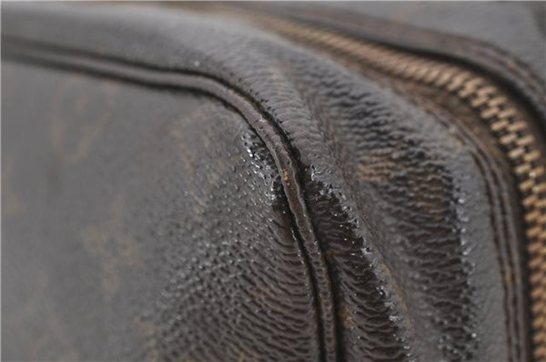 Auth LOUIS VUITTON Monogram Trousse Toilette 28 Clutch Hand Bag M47522 LV 6352C